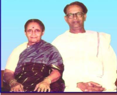 File:Mu.arunachalam with wife.jpg