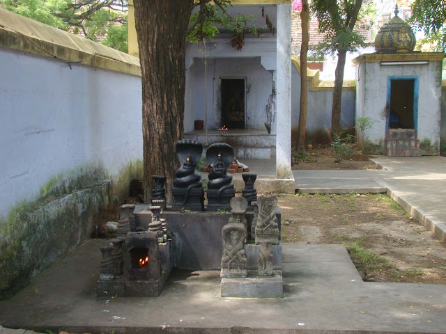 File:ஒழுகினசேரி சோழராஜா கோவில்2.jpg