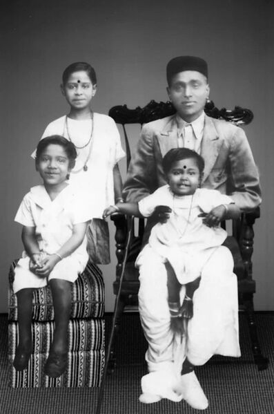 File:Asokamithran family1.jpeg