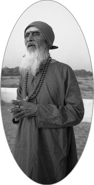 File:Kavi Yogi Maharishi Dr. Shuddhananda Bharati, 1984.jpg