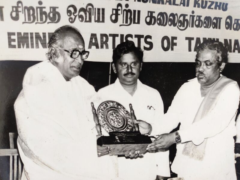File:Sreenivasulu winning award.jpg