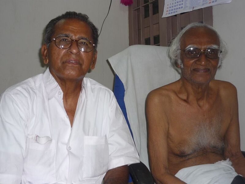 File:Chinnappa barathi with Ki.Ra. Img. Dr. Mu. Elangovan.jpg