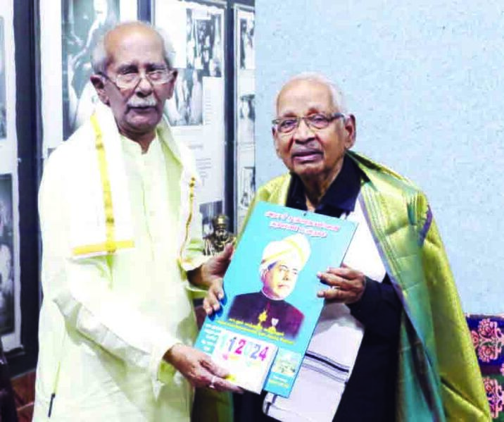 File:ஆறு அழகப்பன்.jpg
