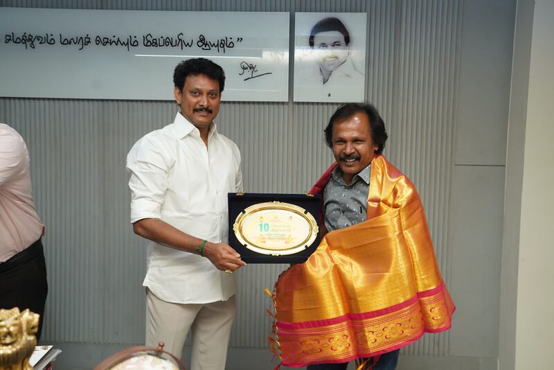 File:அழ.jpg