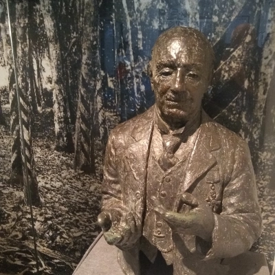 File:Bust of Sir Henry Nicholas Ridley in the National Museum, Kuala Lumpur.webp